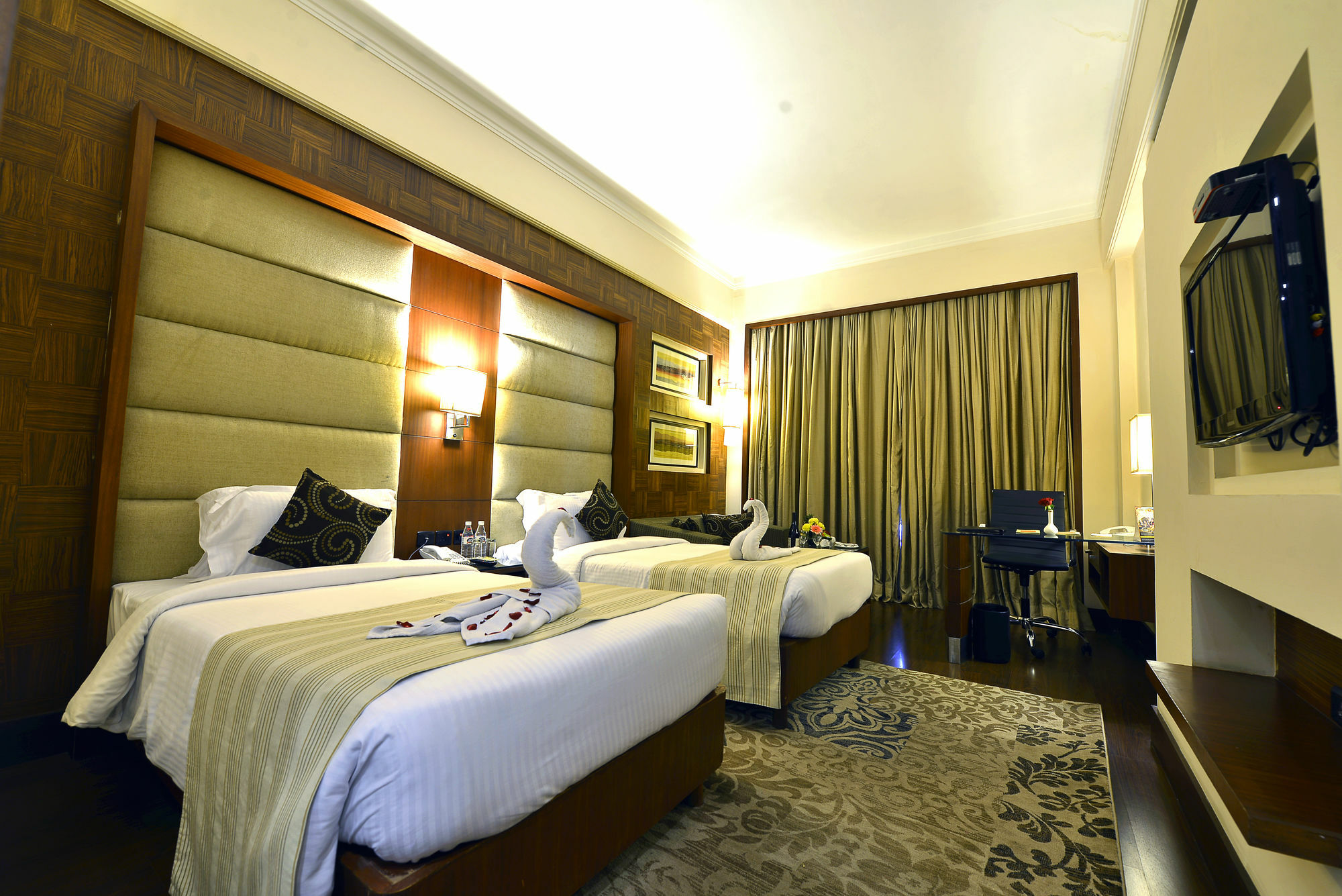 The Bristol Hotel Gurgaon Eksteriør billede